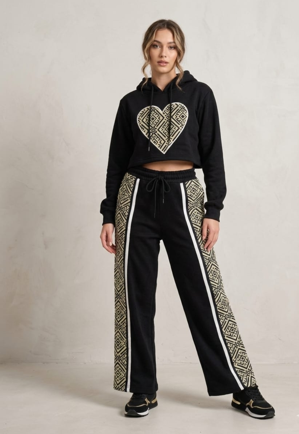 Uyota Heart Signature Crop Set